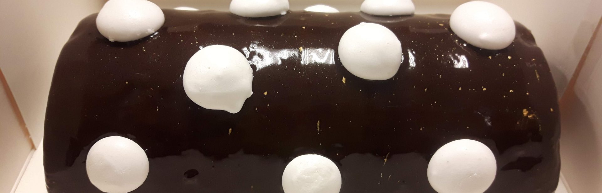 Bûche tonka caramel